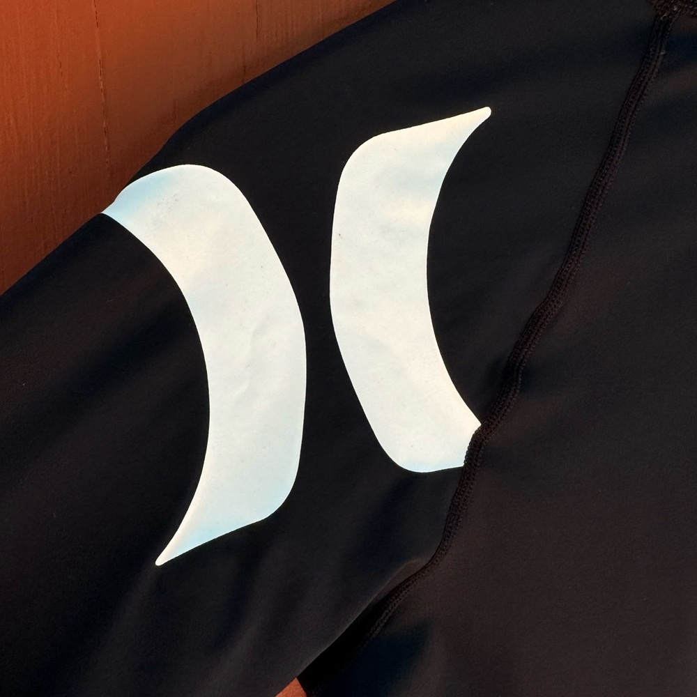 Hurley Rash Guard - Picture 5 of 5